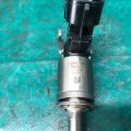 CP9Z-9F593-B | Форсунка топливная FORD FOCUS 10-18 - Превью 5
