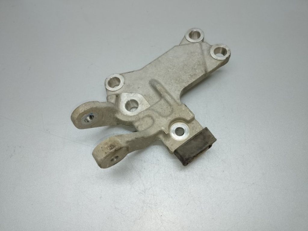 GD9Z-6068-H | Кронштейн двигателя FORD EDGE 15-