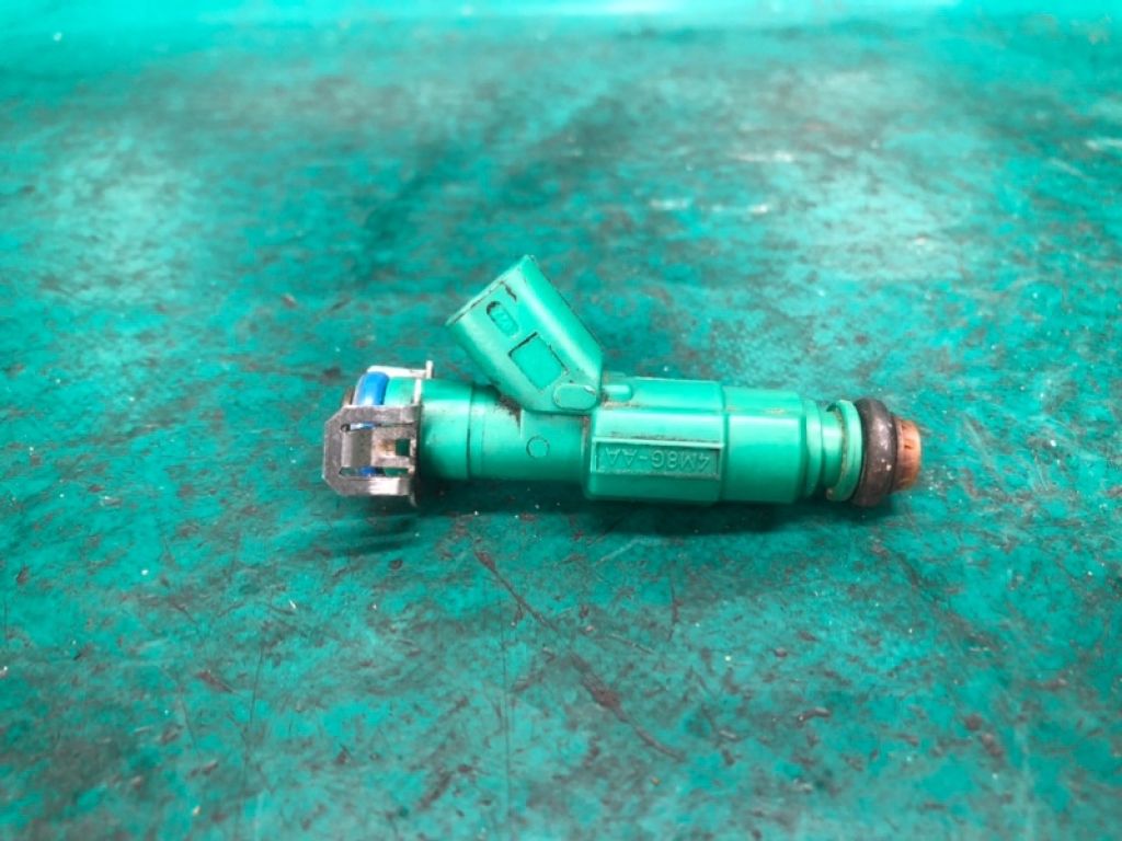 L361-13-250 | Форсунка топливная MAZDA 6 GG 02-07