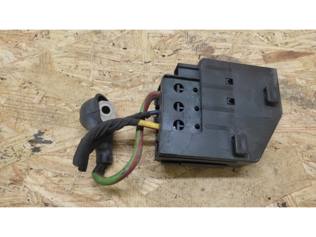 DU5Z-14526-AA | Блок предохранителей моторный отсек FORD FUSION 14- - Фото 3