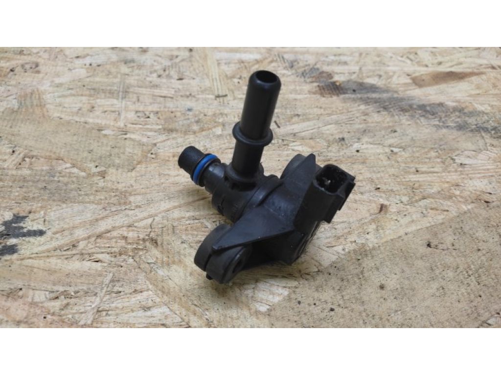 9U5Z-9C915-J | Клапан вентиляції паливного бака FORD FUSION 14-