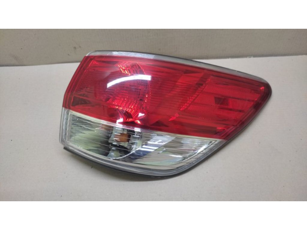 26550-3KA0A | Фонарь наружный прав. NISSAN PATHFINDER R52 12-21