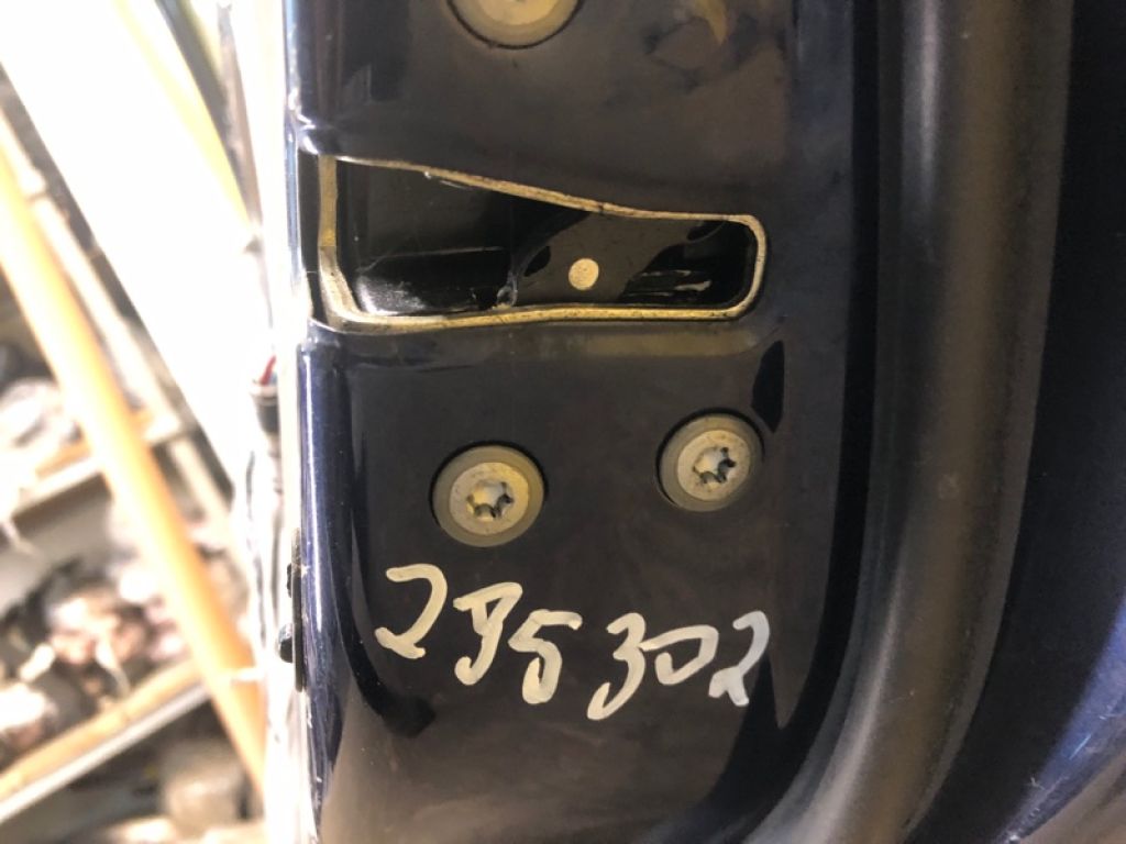 69050-42021 | Замок двері задн. прав. TOYOTA COROLLA 150 06-13