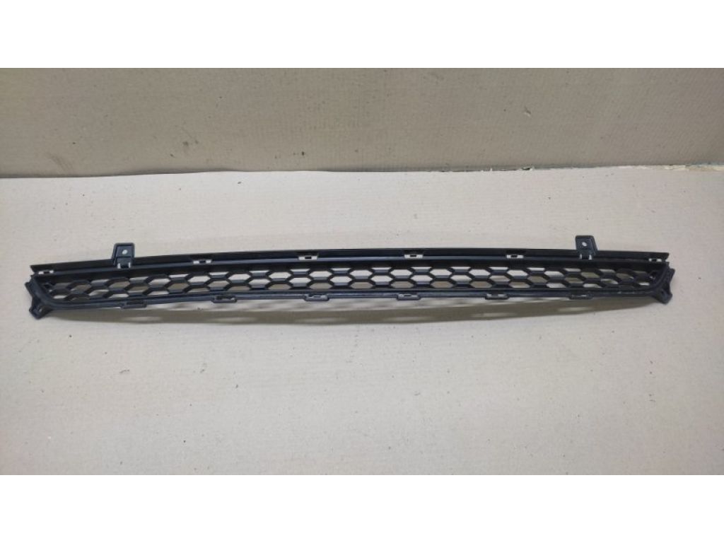 86522-1U000 | Решітка переднього бампера KIA SORENTO XM 09-14