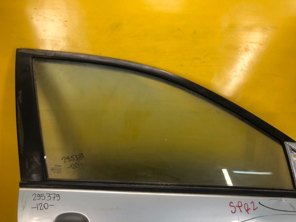 68101-02100 | Скло дверей передн. прав. TOYOTA COROLLA 120 00-07