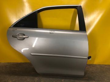 Двері задн. прав. TOYOTA CAMRY 40 06-11