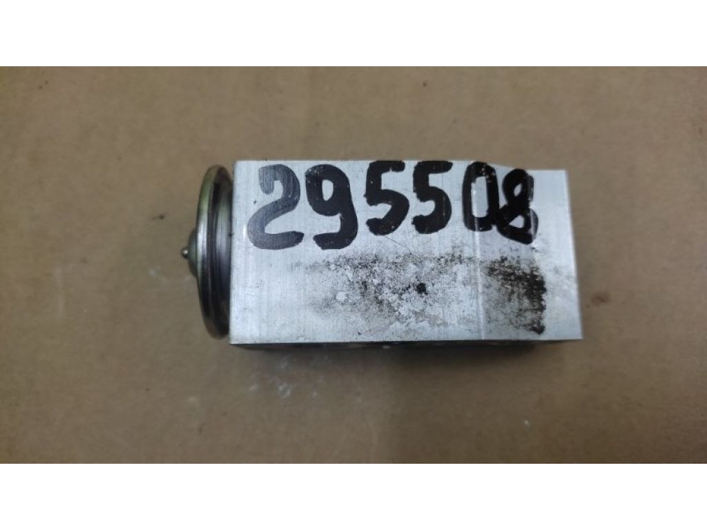 92200-1HP0C | Клапан кондиціонера передн. NISSAN PATHFINDER R52 12-21