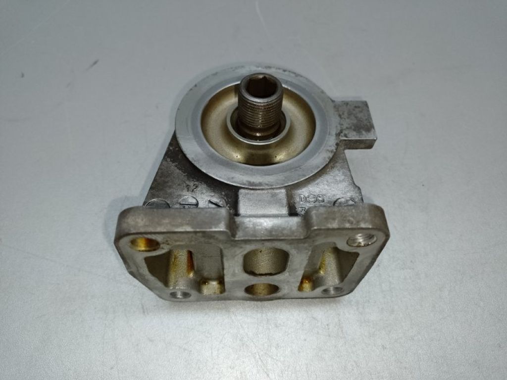 21121-2G000 | Кронштейн масляного фільтра HYUNDAI SONATA YF 10-14