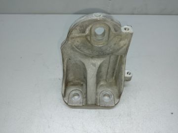 Кронштейн опоры двигателя передн. NISSAN PATHFINDER R52 12-21
