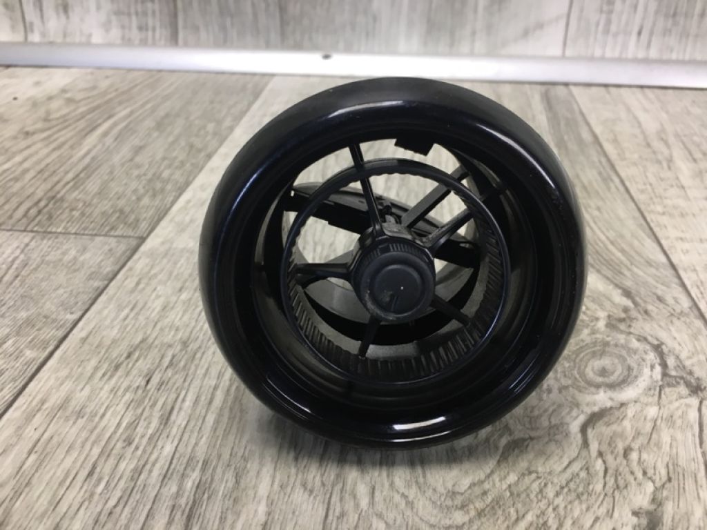 D09W-64-73001 | Дефлектор воздушный MAZDA MX-5 15-