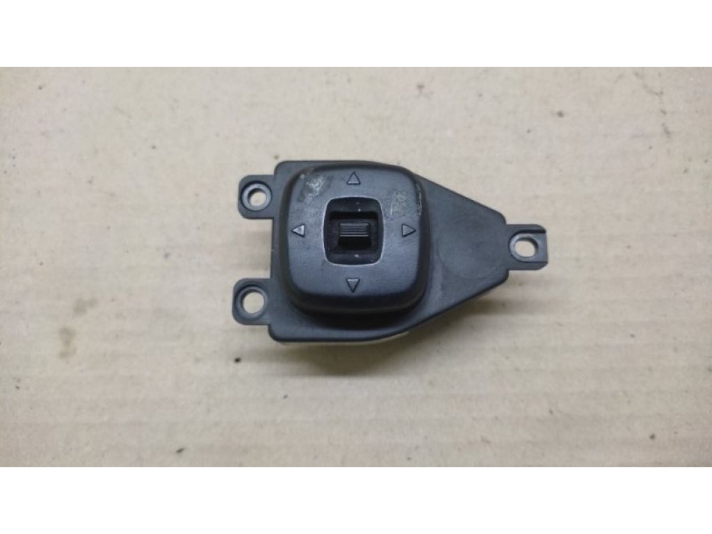 BJ0E-66-600 | Блок управления зеркалами MAZDA 3 BK 03-08