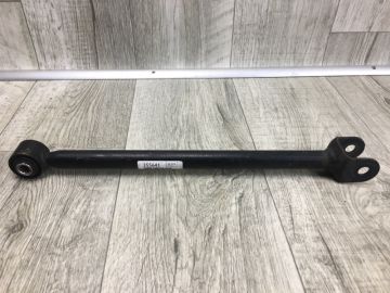 Рычаг задней подвески поперечный TOYOTA CAMRY 50 12-15