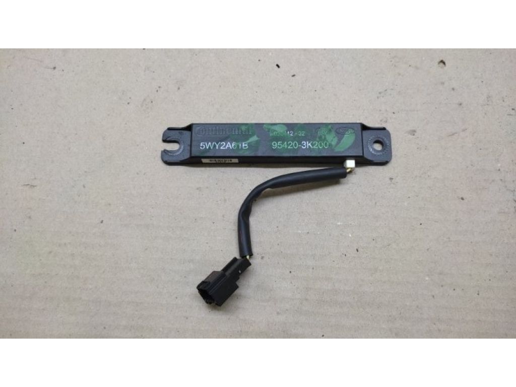 95420-3K200 | Антена HYUNDAI SONATA YF 10-14