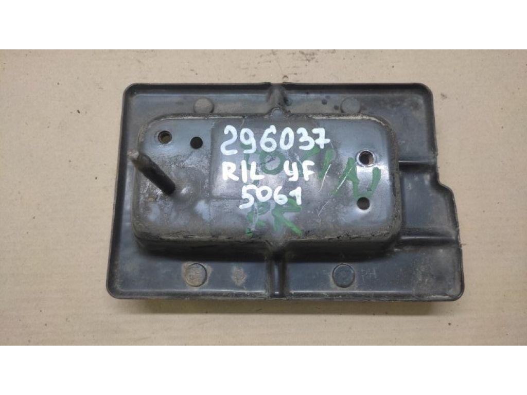 86642-4R000 | Кронштейн усилителя заднего бампера прав. HYUNDAI SONATA YF 10-14