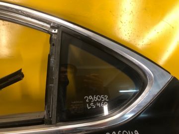 Скло дверей глухе задн. лів. LEXUS LS460 06-12