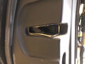 Замок двері задн. лів. LEXUS LS460 06-12
