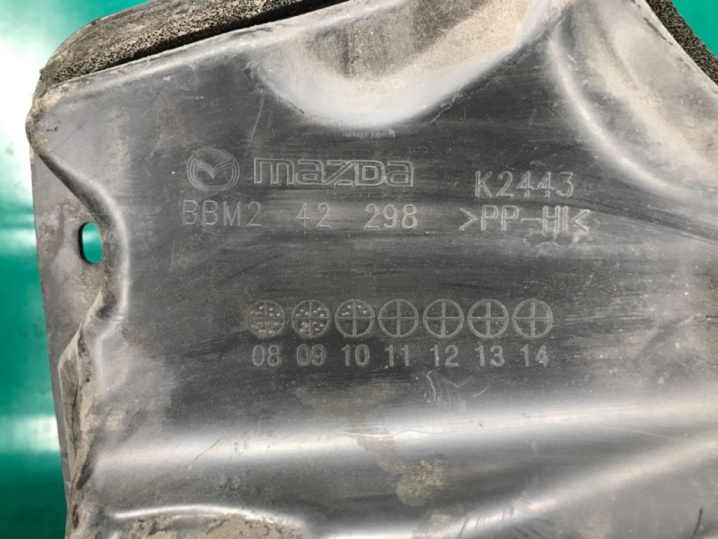 BBM2-42-298D | Защита горловины топливного бака MAZDA 3 BL 09-13 - Фото 6