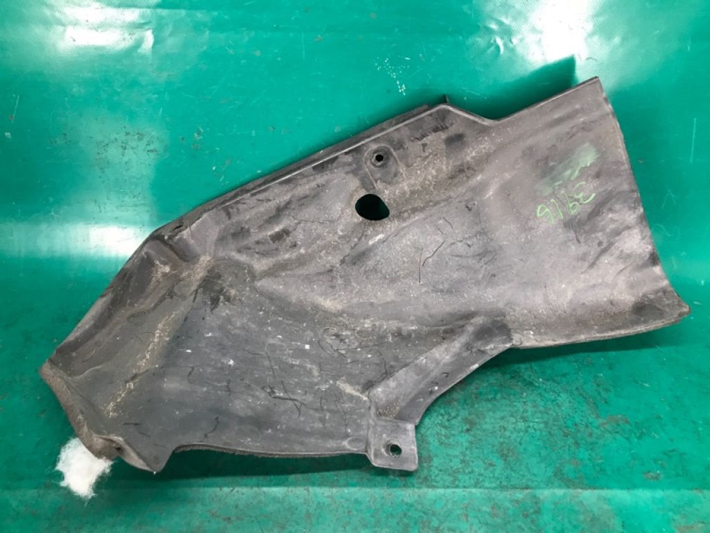 BBM2-42-298D | Защита горловины топливного бака MAZDA 3 BL 09-13 - Фото 7