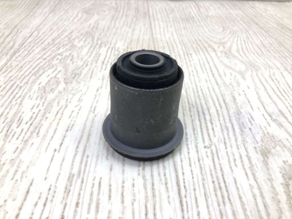 4863260020 | сайлентблок передн. LEXUS GX470 02-09