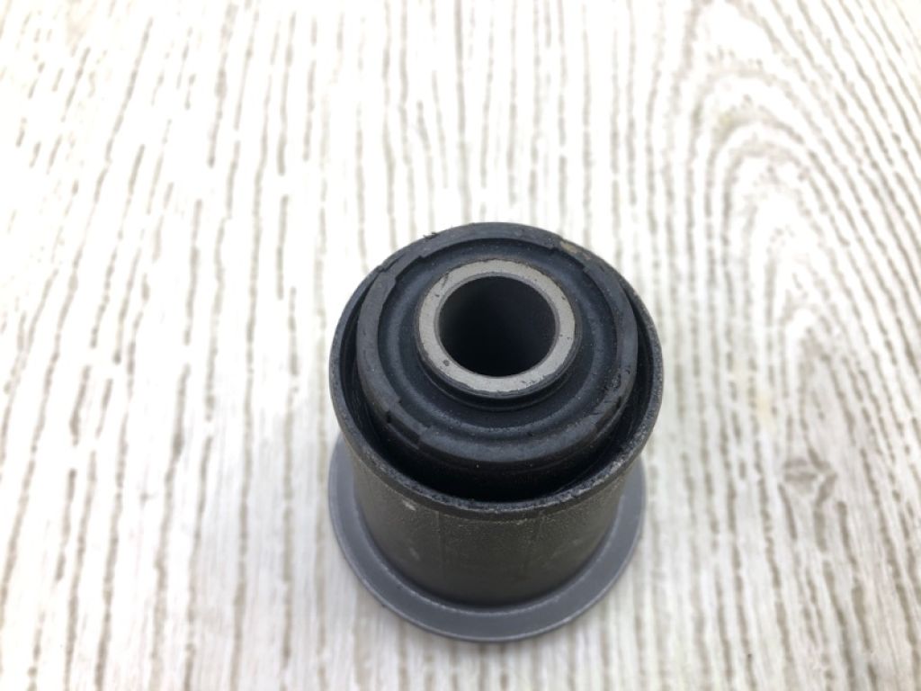 4863260020 | сайлентблок передн. LEXUS GX470 02-09 - Фото 3