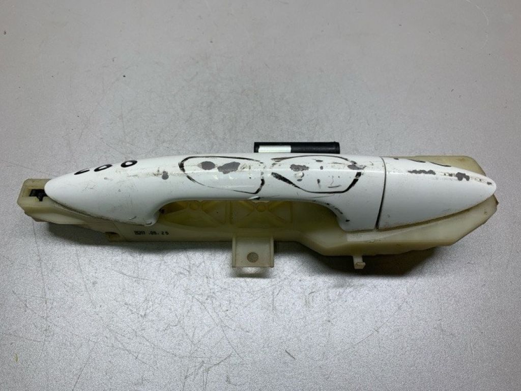 Ручка двери наружная задн. лев. HYUNDAI ACCENT RB 10-