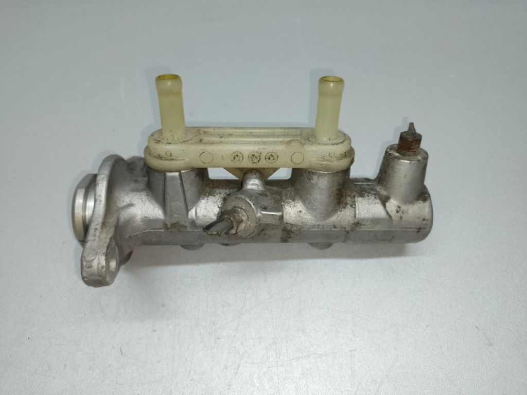 47201-48070 | Главный тормозной цилиндр LEXUS RX300 98-03