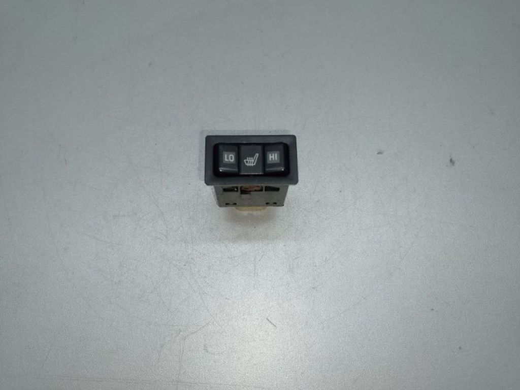 84751-48050 | Кнопка обігріву сидінь передн. прав. LEXUS RX300 98-03