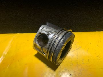 поршень лів. PORSCHE CAYENNE 10-18