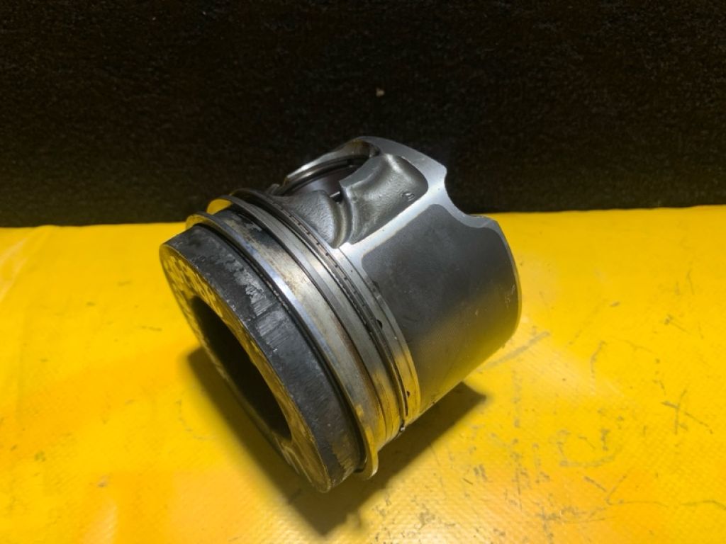 958 103 034 20 | поршень лів. PORSCHE CAYENNE 10-18 - Фото 3