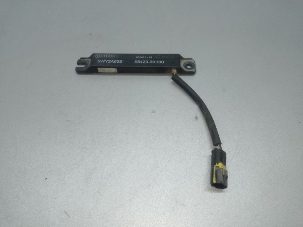 95420-3K100 | Антена HYUNDAI SONATA YF 10-14