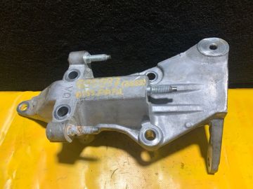 Кронштейн опоры двигателя прав. NISSAN PATHFINDER R52 12-21