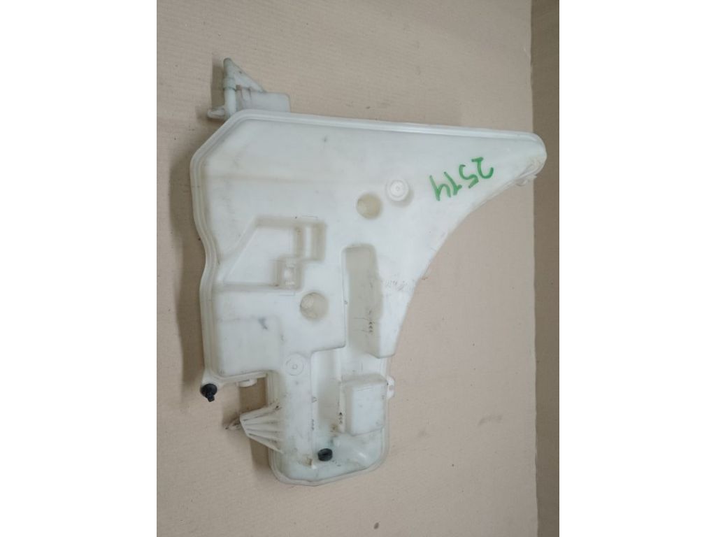 61 67 7 157 145 | Бачок омивача BMW 3 SERIES (E90-E93) 2005–2014