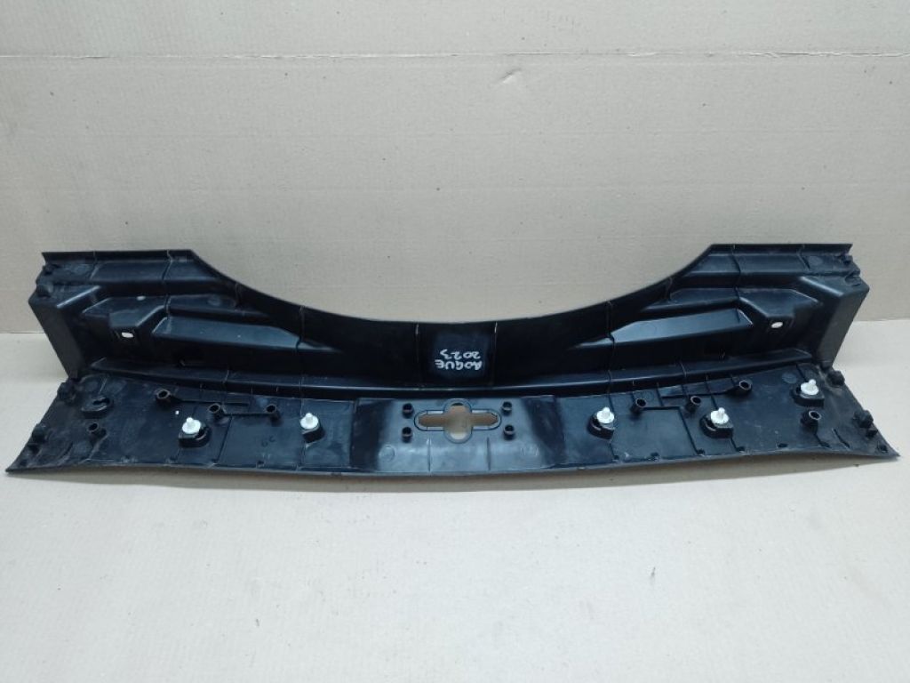 84992-5HA0A | Накладка на поріг багажника NISSAN X-TRAIL/ROGUE T32 13-20 - Фото 2