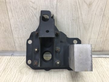 Кронштейн підсилювача переднього бампера лів. SUBARU FORESTER SG 02-07