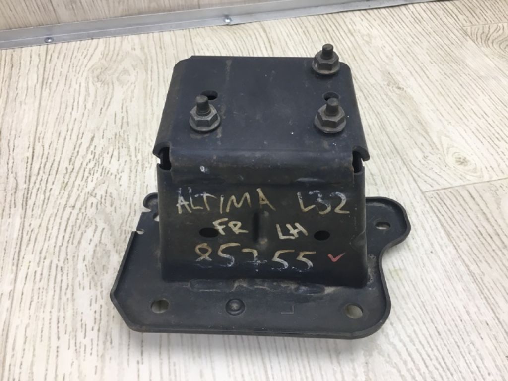 62211JA00A | Кронштейн підсилювача переднього бампера лів. NISSAN ALTIMA L32 07-12 - Фото 4