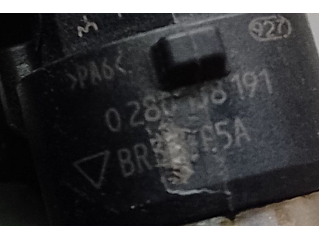 BR3Z-9F593-B | Форсунка топливная FORD EDGE 15- - Фото 4