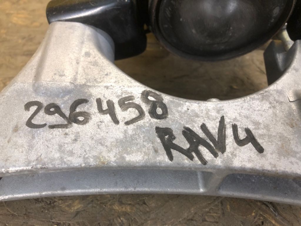 12305F0090 | Подушка двигуна прав. TOYOTA RAV4 18- - Фото 2