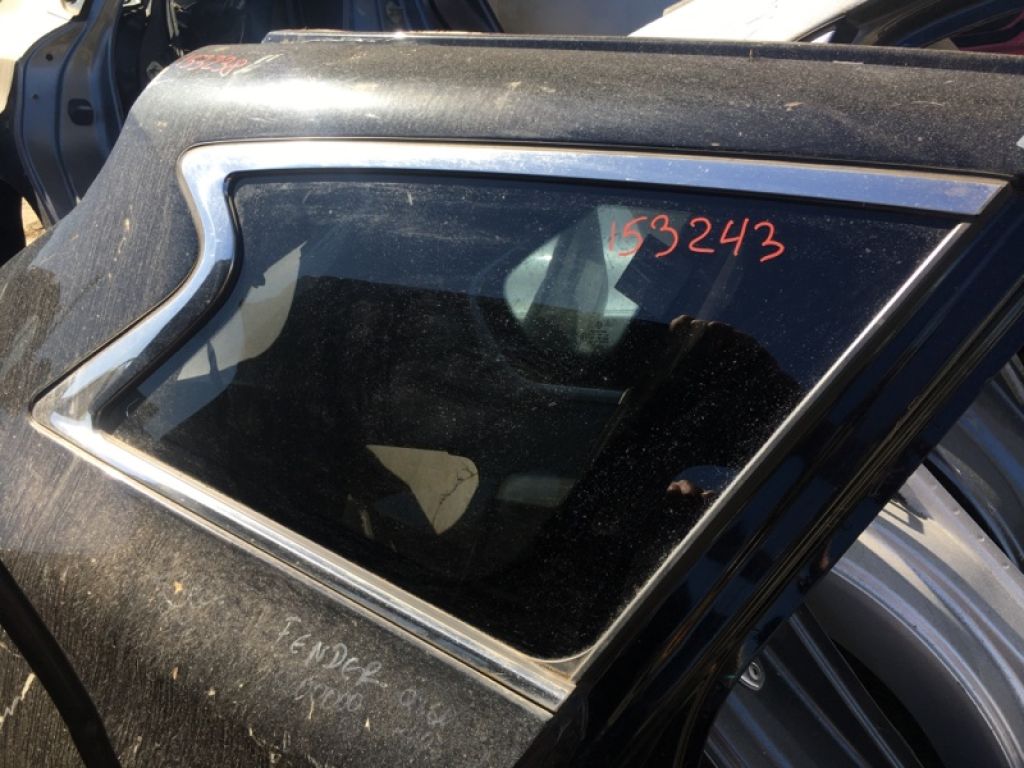 83300-3JA3A | Стекло в кузов задн. прав. INFINITI QX60/JX35 12-20