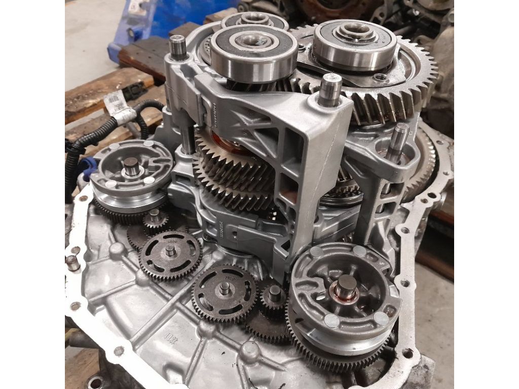 F1FZ-7000-P | АКПП FORD FOCUS 10-18 - Фото 10