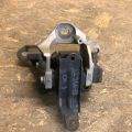 D10G-39-070A | Подушка АКПП MAZDA CX-3 14-18 - Прев'ю 3