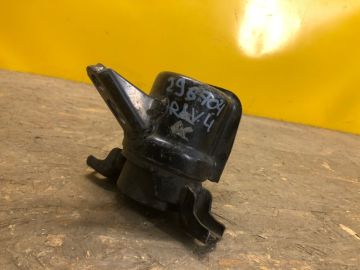 Подушка двигуна TOYOTA RAV4 05-12
