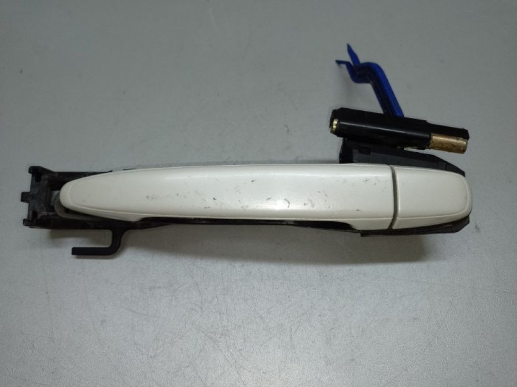 69211-AE020-A4 | Ручка двері зовнішня задн. лів. TOYOTA AVALON 05-12