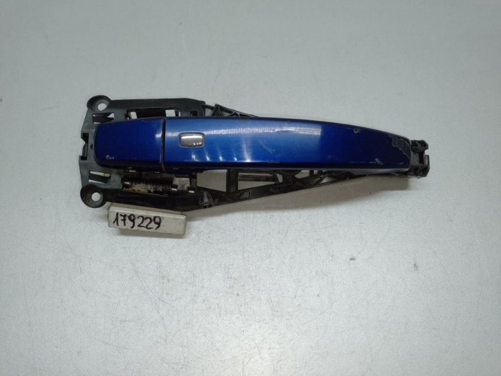 13577719 | Ручка двери наружная задн. лев. CHEVROLET VOLT 10-15