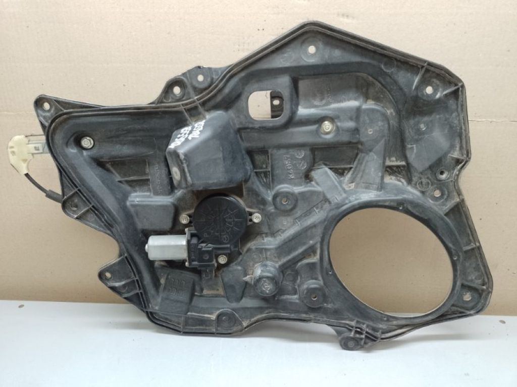 BBM4-72-590 | Стеклоподъемник задн. прав. MAZDA 3 BL 09-13