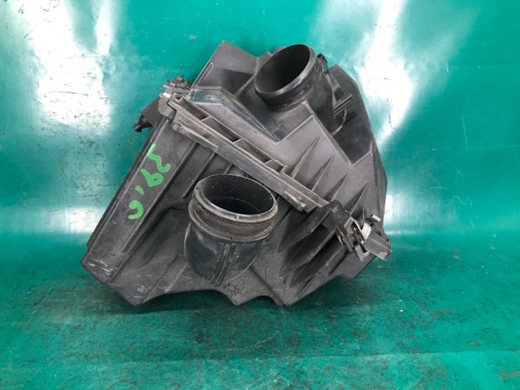 LF8J-13-320A | Корпус повітряного фільтра MAZDA 3 BL 09-13 - Фото 4