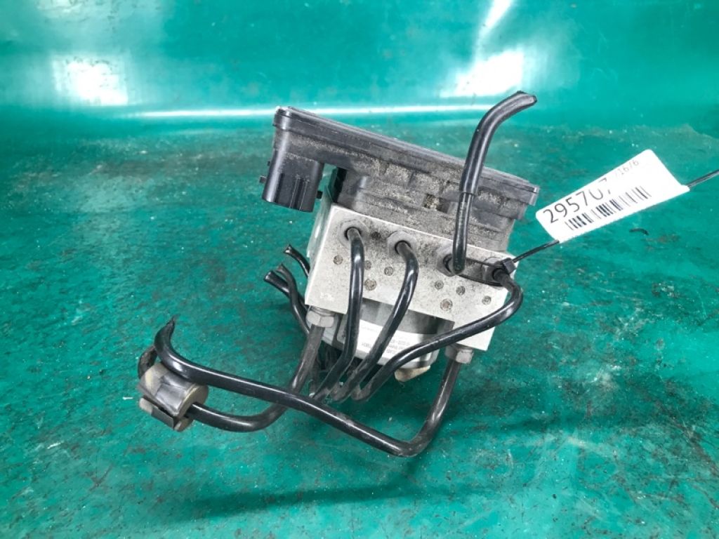 F1FZ2C219K | Блок ABS FORD FOCUS 10-18 - Фото 3