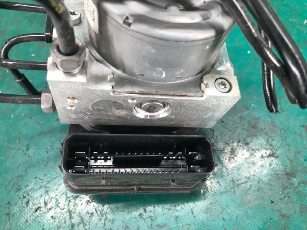 F1FZ2C219K | Блок ABS FORD FOCUS 10-18 - Фото 5