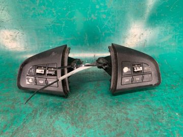 Кнопки на руль прав. MAZDA 3 BL 09-13