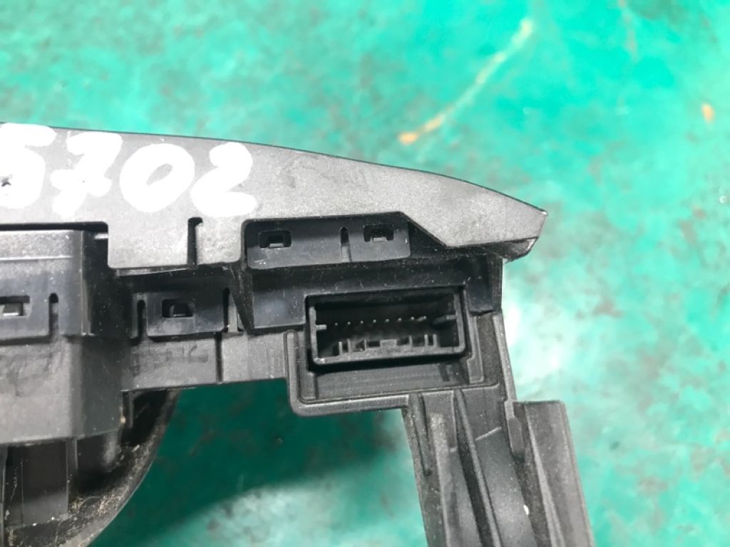 F1EZ9C888D | Кнопки на руль лев. FORD FOCUS 10-18 - Фото 5
