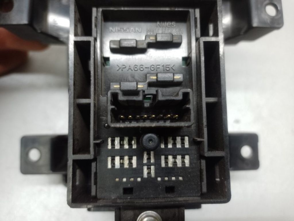 25175-3NA0A | Кнопка стояночного тормоза NISSAN LEAF 10-17 - Фото 3